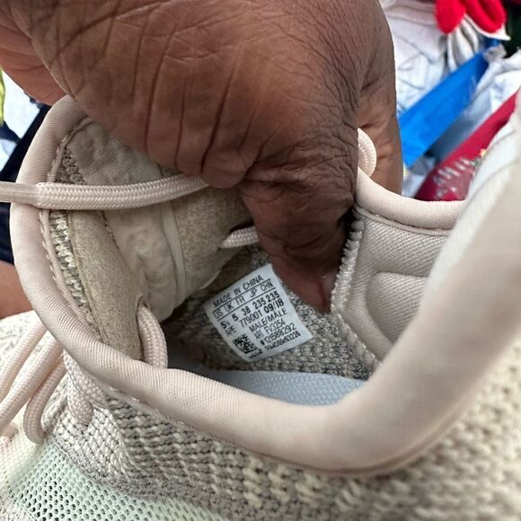 Adidas Male Yeezy Boost 350 V2 Lundmark (Reflective) 5.5-6.5 - Picture 11 of 16